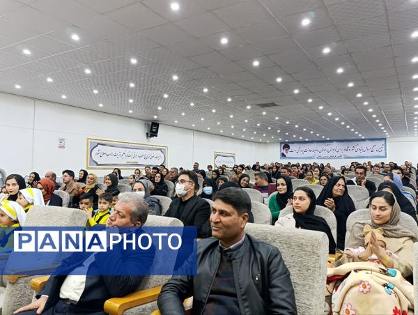 برگزاری جشن یلدا برای کودکان پیش دبستانی در خلیل آباد 