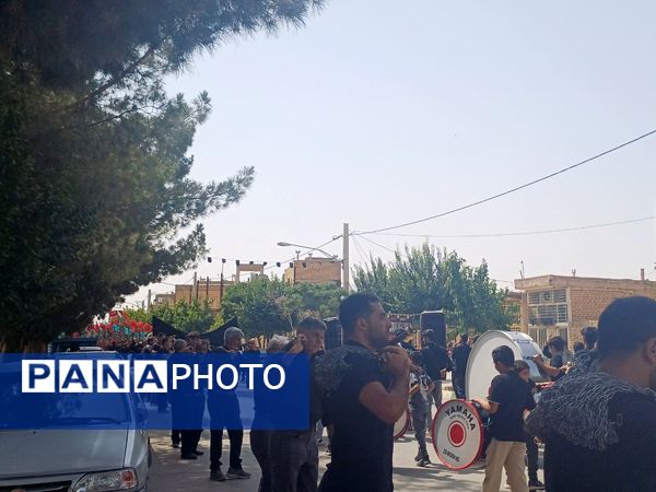 قافله عزاداری تاسوعای حسینی در شهر حبیب آباد