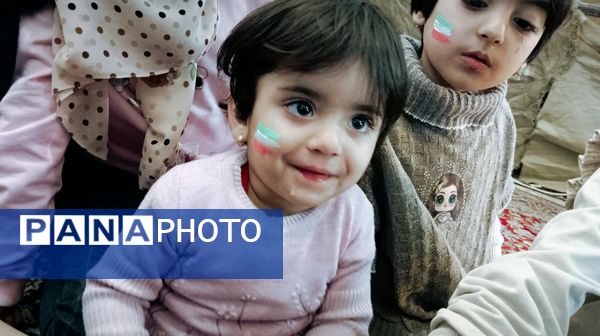 برپایی غرفه کودک در نماز جمعه شهرستان کاشمر 