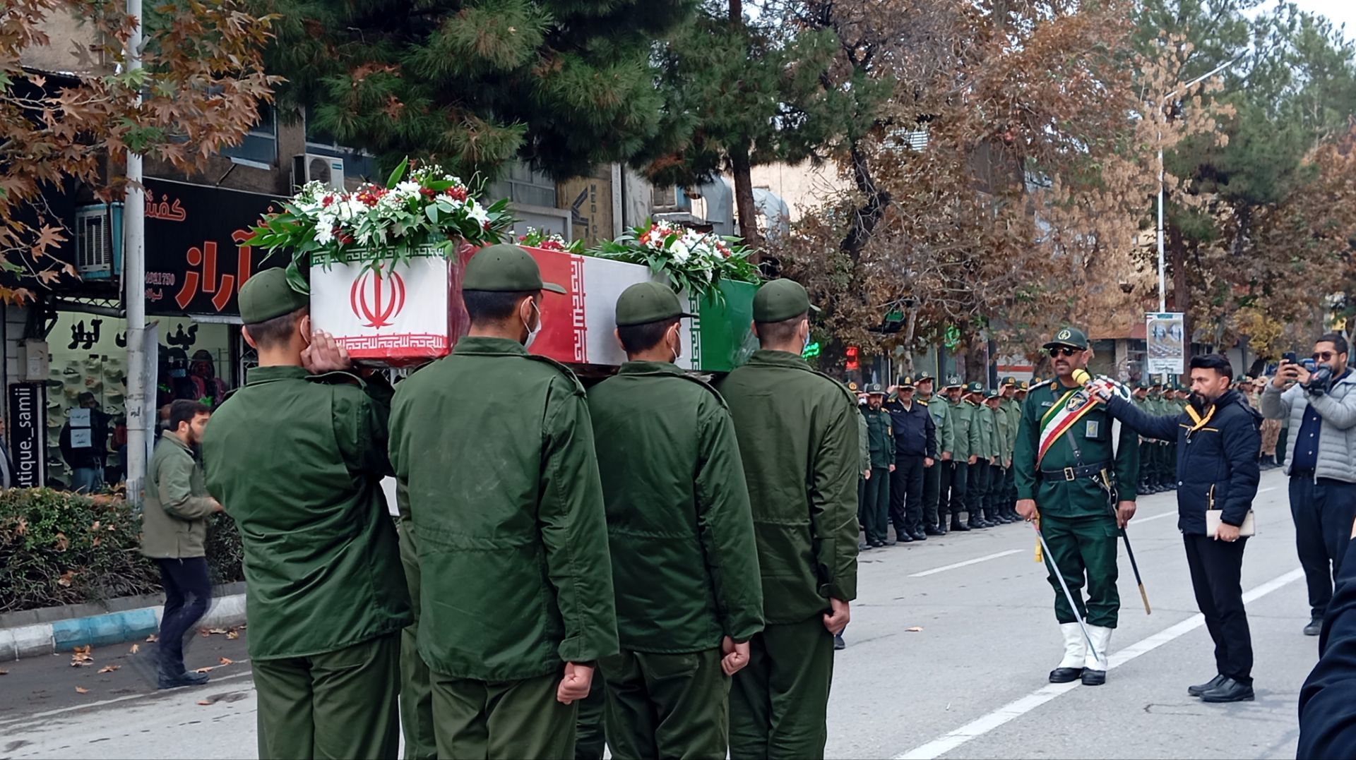 تشییع شهید گمنام در نیشابور 