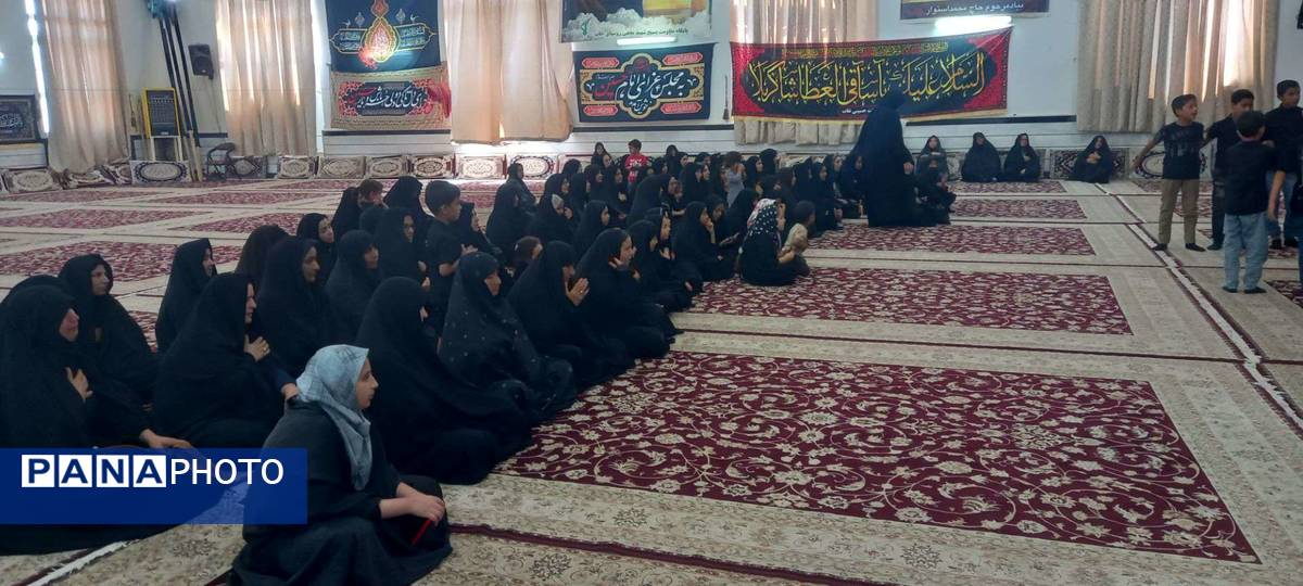 برگزاری همایش سه ساله های حسینی در روستای نقاب