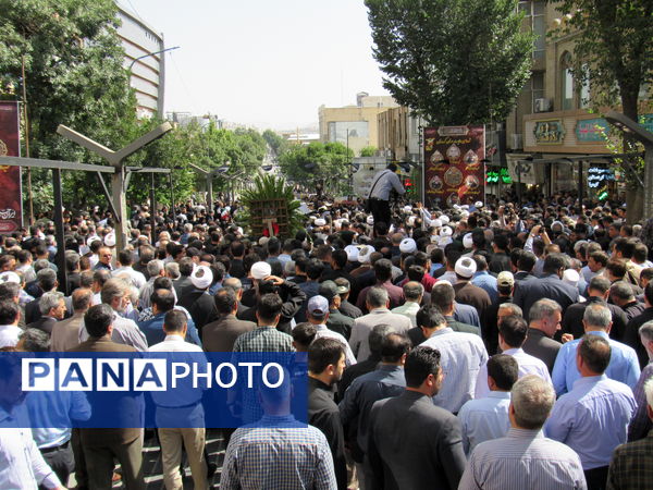 خروش بی‌نظیر سنندج در بدرقه شهید آسمانی رضا بسطامی