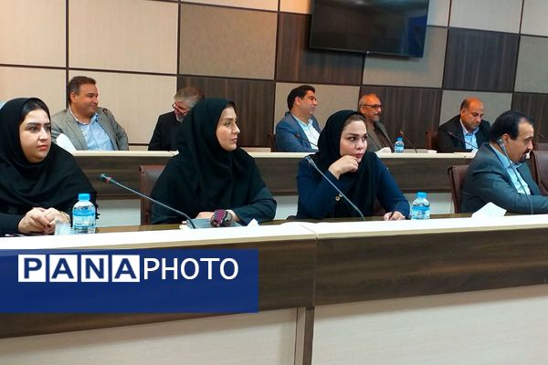 نشست شورای آموزش و پرورش ملارد به مناسبت هفته دولت 