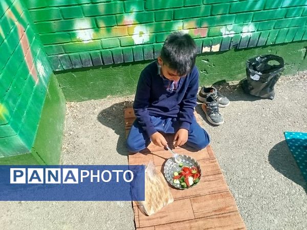 صبحانه سلامت در مدرسه پسرانه مبین شیروان