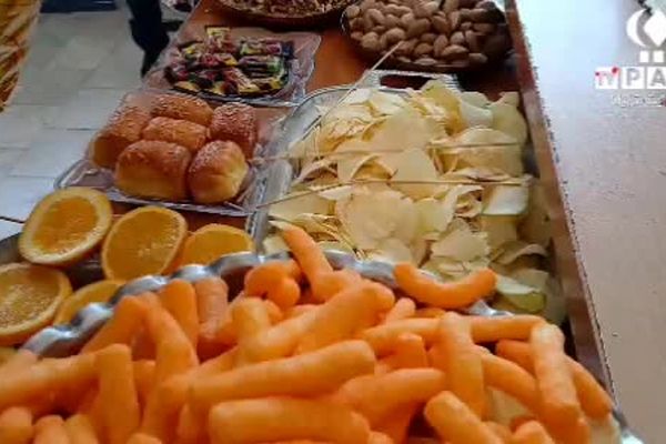  یلدای شاد در روستای داربلوط مدرسه شهید ابوالفضل شمس میزبان جشن کهن ایرانی