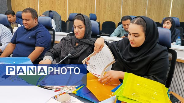 نشست خبری نماینده بویراحمد دنا و مارگون با خبرنگاران 