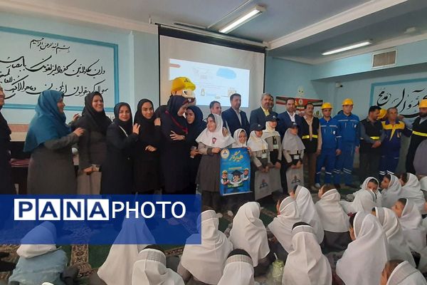 همیاران گاز در دبستان توفیق شهرستان رباطکریم