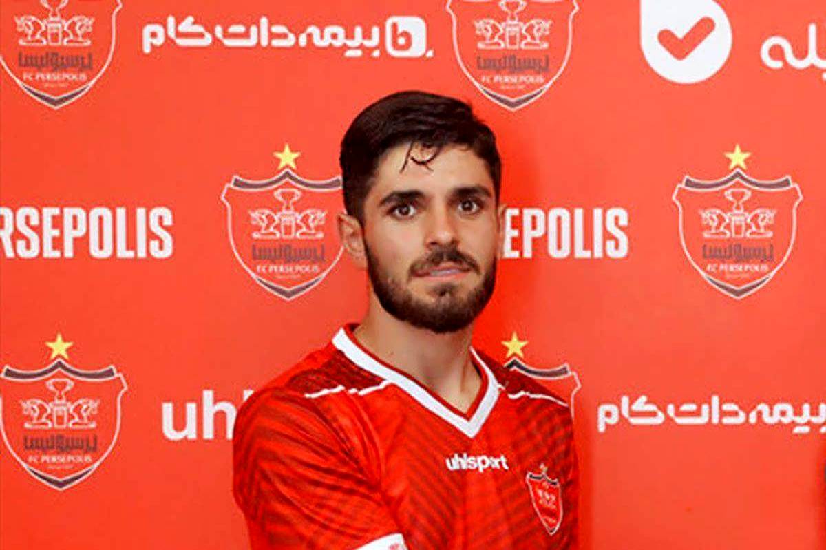 محمد عمری: سربازم و تحت قرارداد پرسپولیس 