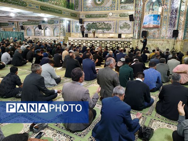 میعادگاه دانش‌آموزان با نماز جمعه