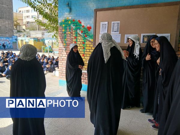 جشن عاطفه ها در دبیرستان سمانه ناحیه یک 
