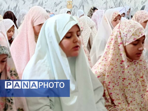 اولین روز اعتکاف دانش‌آموزان در فاروج 