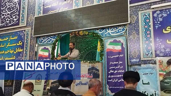 نماز عبادی و سیاسی جمعه همزمان با آغاز هفته نیروی انتظامی در نیشابور