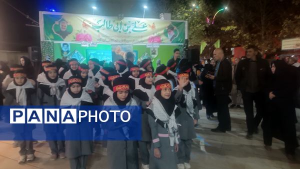 اجرای گروه های سرود در شهرستان کاشمر 