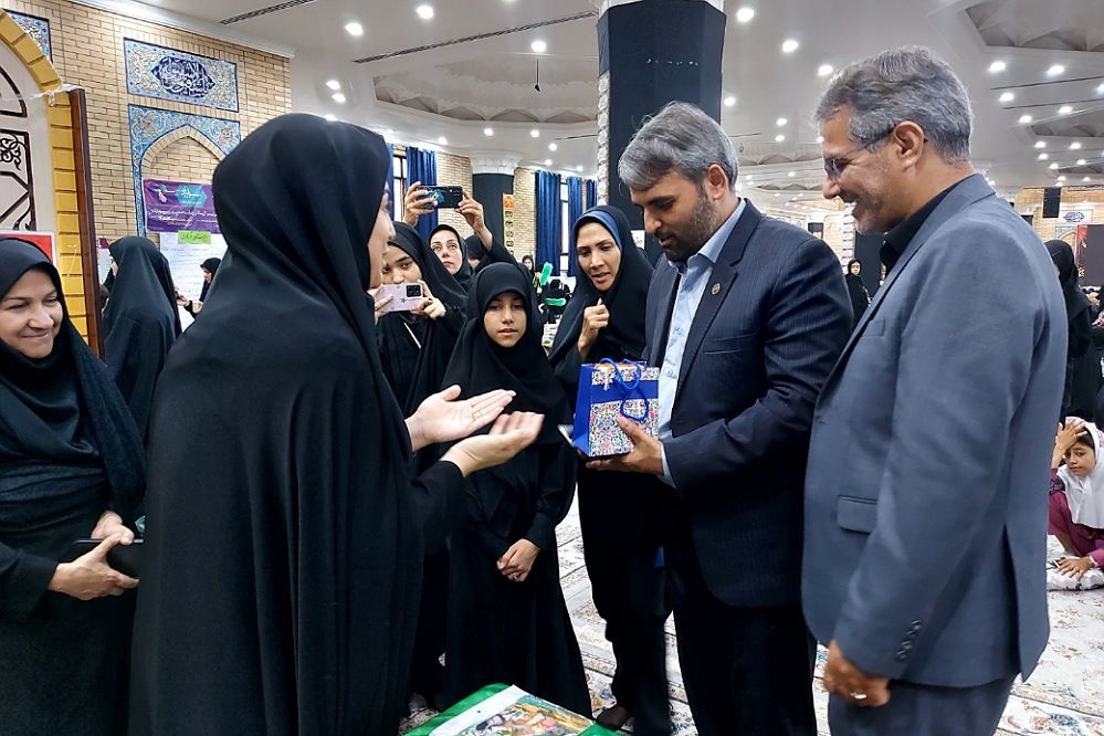 اجتماع بزرگ دختران عاشورایی منطقه 