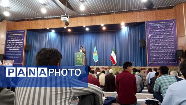 گرامیداشت هفته معلم در نماز جمعه با حضور مدیر آموزش و پرورش پیشوا