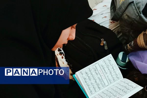 بازدید مسئولان آموزش‌ و پرورش از اعتکاف دختران در مسجد الزهرا(س) قیامدشت