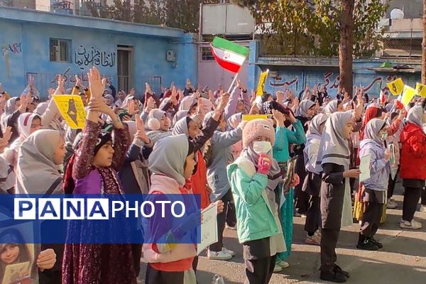 هنرهایی که نفس میکشند؛ با هنرمندی دانش‌آموزان دبستان امید بهارستان‌دو