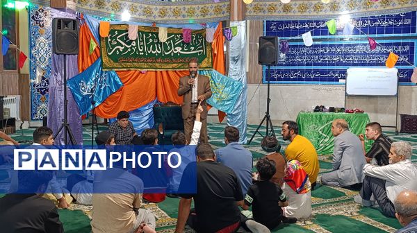 برگزاری اولین جلسه هیئت های دانش آموزی احلی من العسل در شب ولادت دو قطب عالم