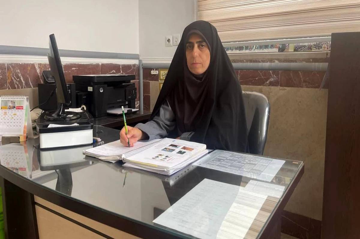 معلمی هنر آموختن ناشناختهها، ایثار و فداکاری است