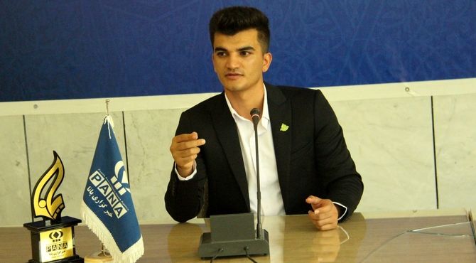 خبرنگاران، صدای جامعه و امیدآفرینان مردم هستند