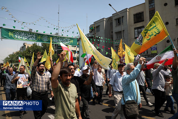 راهپیمایی مردمی علیه تهاجم رژیم صهیونیستی به ایران - تهران

