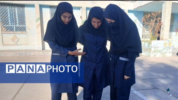 اجرای مانور سراسری زلزله در مدارس منطقه کوهنانی با هدف ارتقای آمادگی دانش‌آموزان