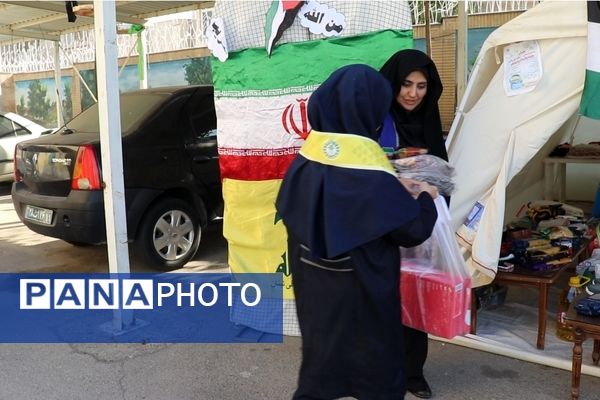 همدلی دانش‌آموزان دبیرستان فرهنگیان ناحیه۷ با دانش‌آموزان غزه