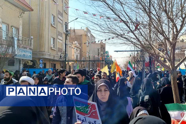 راهپیمایی 22 بهمن در قم -1