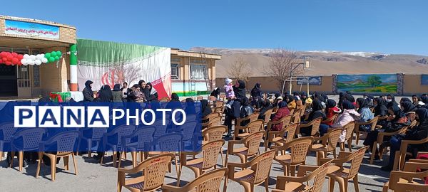 مدرسه انقلاب‌، تجلی‌گر آرمان ملت ایران