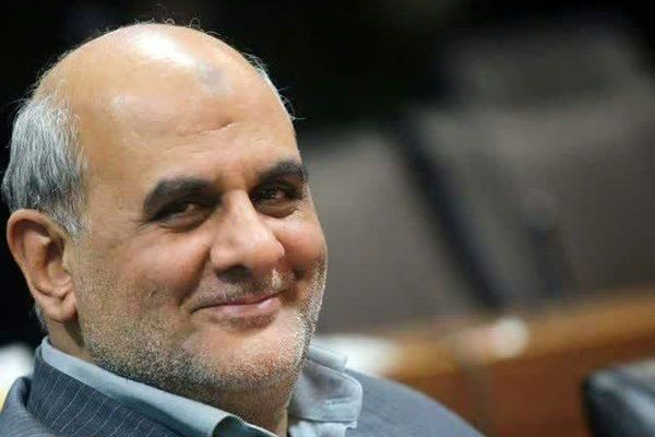 اگر جوانان ما در هنر نقش داشته باشند روح جوانی در آن هنر دمیده می‌شود