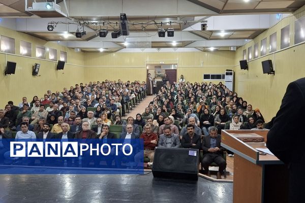 انتخابات انجمن اولیاء و مربیان مدرسه شهید‌رجایی یک بجنورد