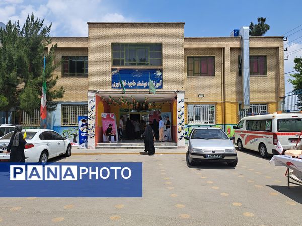 ارائه خدمات پزشکی رایگان به شهروندان در دبستان حاجیه نوری شهرستان ملارد