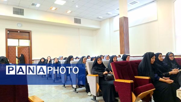 تحول مدیریتی در مدارس ابتدایی ناحیه ۶ مشهد با دوره کوچینگ سازمانی