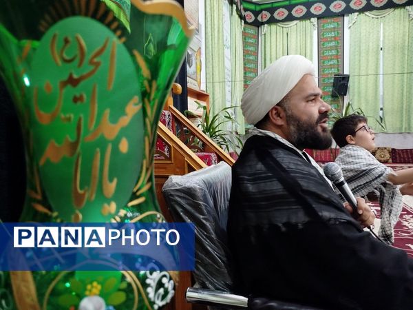 همایش تحلیلی بصیرتی بشارت فتح 
