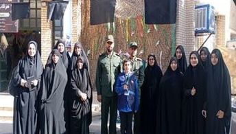 مزین شدن کلاس های درس دبیرستان محدثه ناحیه دو شیراز به نام شهدا