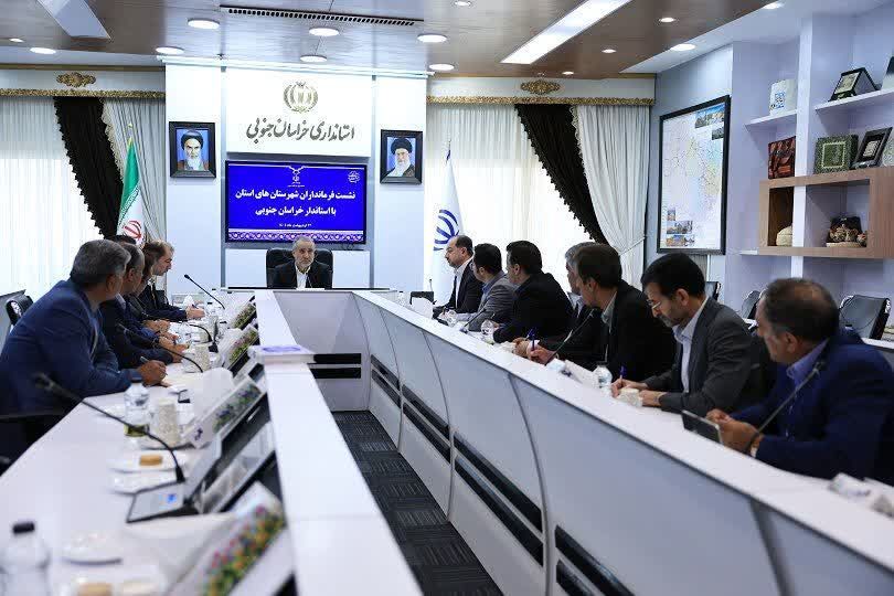 فرمانداران؛ محور وحدت، انسجام و صمیمیت باشند