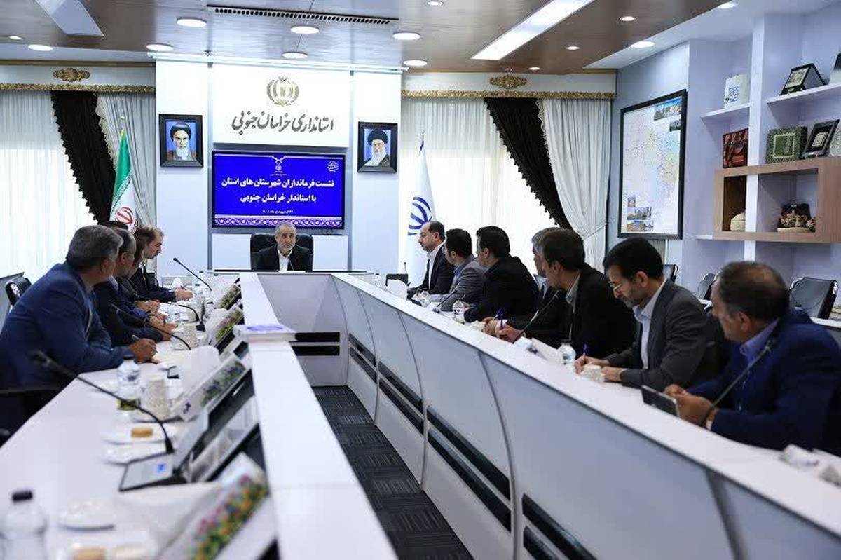 فرمانداران؛ محور وحدت، انسجام و صمیمیت باشند