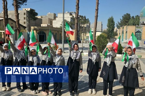 هفته بسیج و غبار روبی مزار شهدای  امامزاده عمادالدین (ع) در شهرستان رباط‌کریم