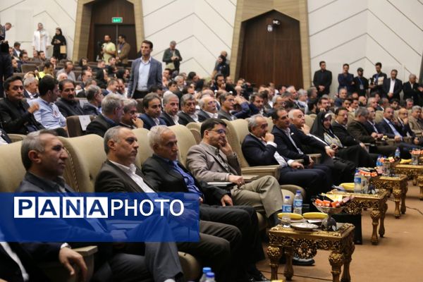 مراسم روز صنعت و معدن در تبریز