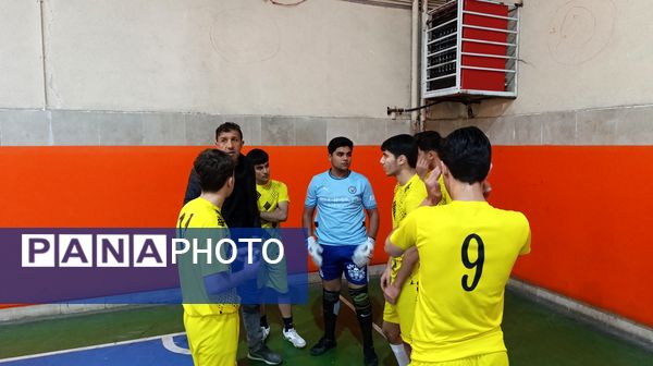 رقابت پرشور فوتسال مدارس ملکان با حضور ۸ تیم