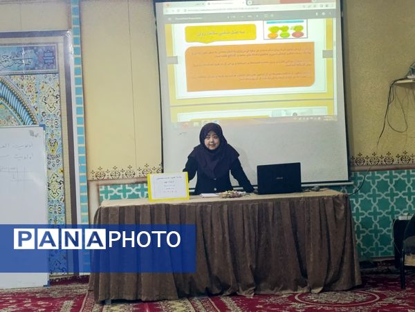 جلسه آموزش خانواده در دبیرستان میرزا جعفر سروقد مشهد مقدس 