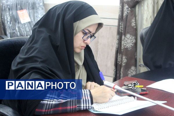 نشست معاونان و مربیان پرورشی مدارس در گلوگاه 