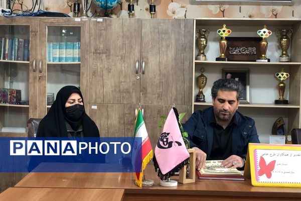  تجلیل از آموزگاران فعال طرح “حامی” در مدرسه هدی  شهرقدس