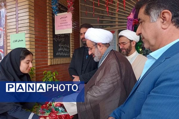 مانور بازگشایی مدارس در دبیرستان جمشیدنژاد شهرستان آمل 