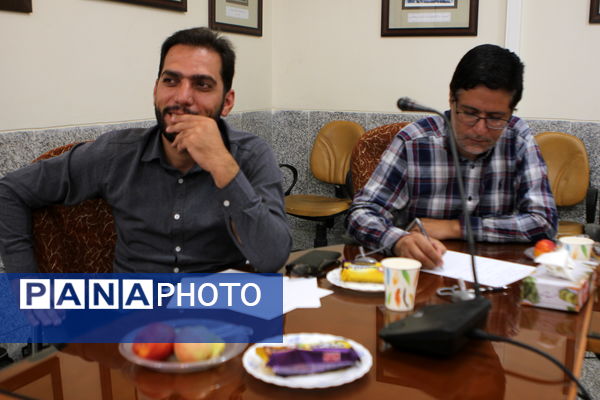 نشست خبری معاون مدیرکل و مدیر آموزش‌و‌پرورش کاشان با اصحاب رسانه