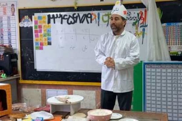 بابا نان داد، معلم نان پخت