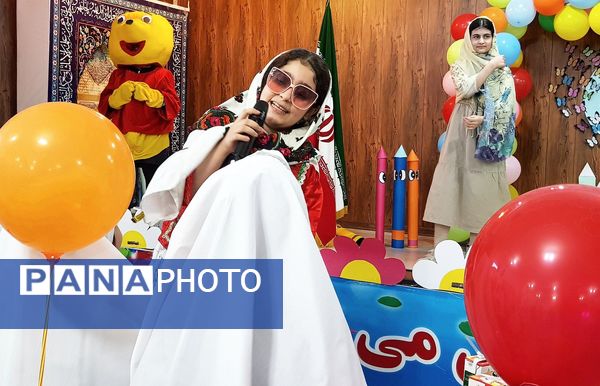 جشن شکوفه‌های دبستان دخترانه سما شیروان 