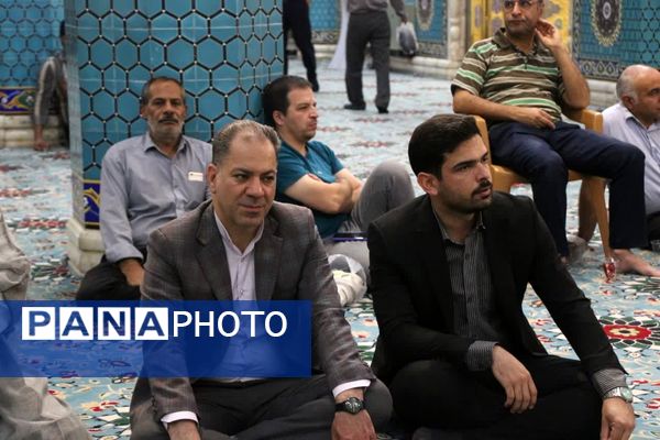 اختتامیه جشنواره تولید محتوا نماز و مسابقه عطر انتظار در امامزاده سیدجعفر یزد