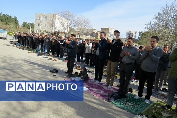 اقامه نماز عید فطر در شهرستان بجنورد 
