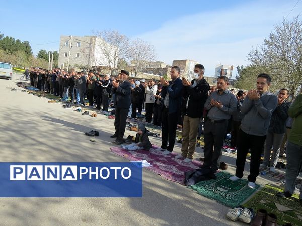 اقامه نماز عید فطر در شهرستان بجنورد 
